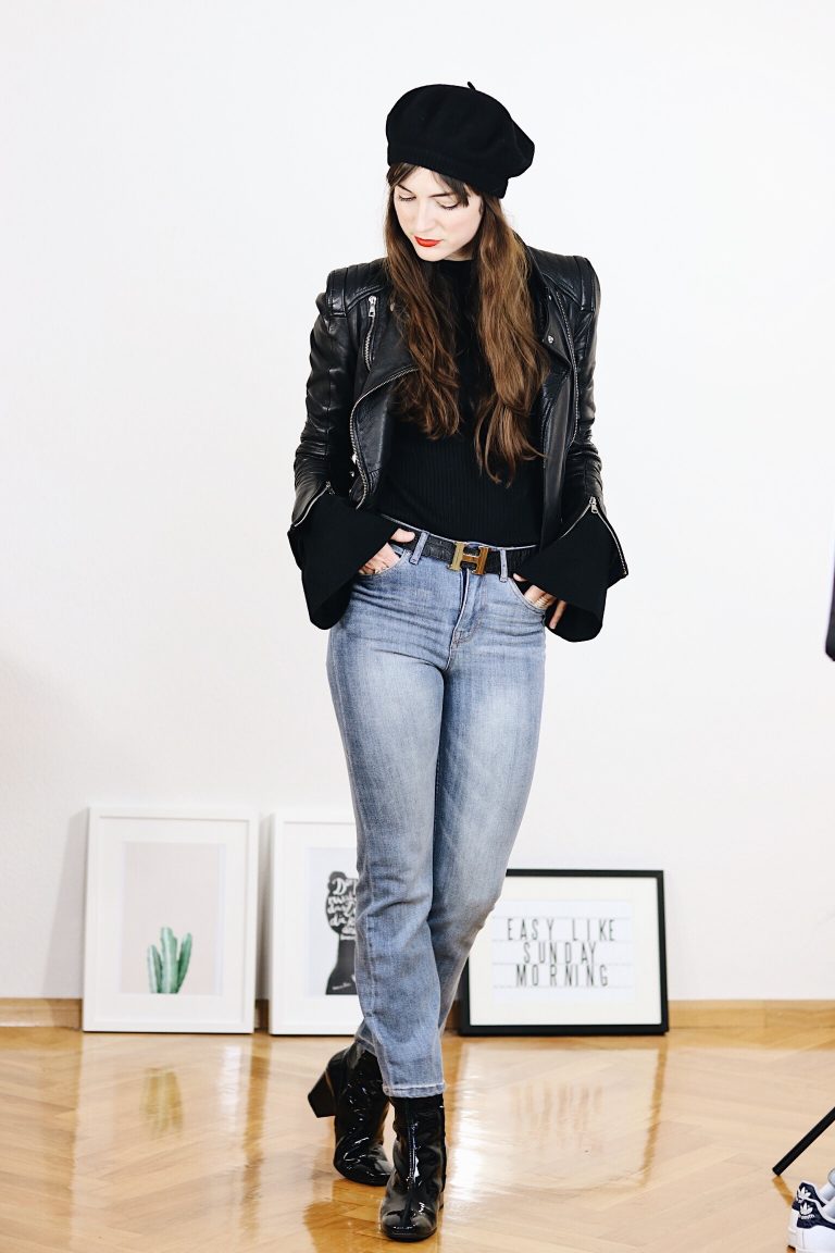 Der Modetrend Kick Flare Jeans in meinem heutigen Outfitpost mit Video